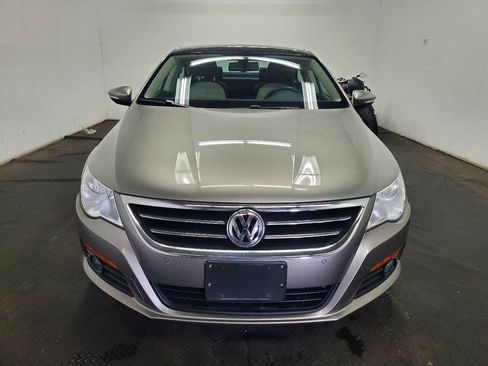 Used 2009 Volkswagen CC Luxury FWD image 2
