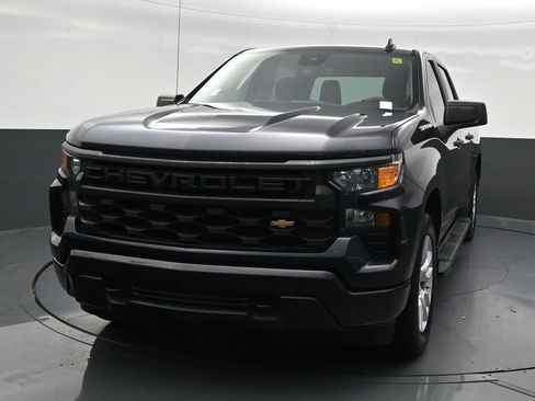 Used 2023 Chevrolet Silverado 1500 Custom RWD image 9