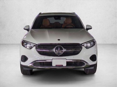 Certified 2026 Mercedes-Benz GLC 300 image 2