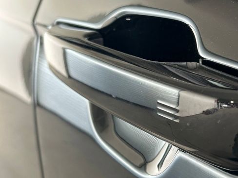 Used 2023 Jeep Grand Cherokee Limited image 26