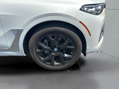 Used 2020 BMW X7 xDrive40i w/ Premium Package AWD/4WD image 35