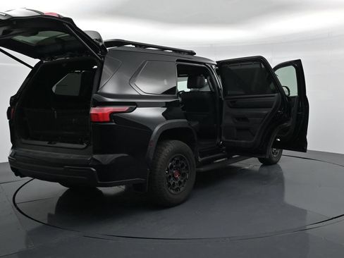Used 2025 Toyota Sequoia TRD Pro AWD/4WD image 37