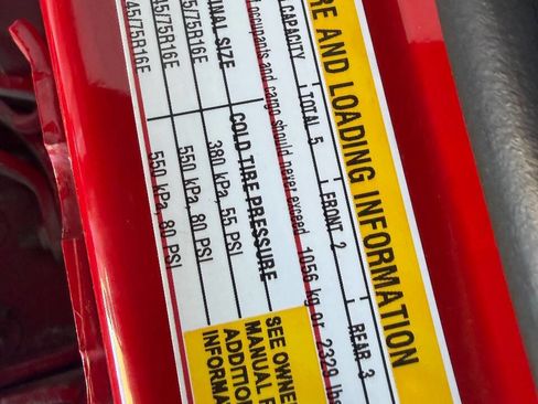 Used 2006 GMC Sierra 2500 SLT w/ Heavy-Duty Power Package image 33