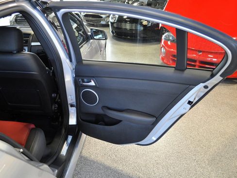 Used 2009 Pontiac G8 GXP image 36