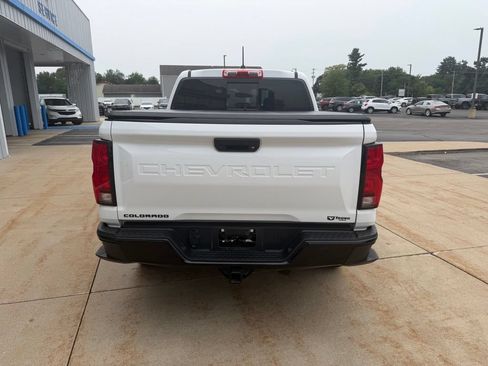 Used 2023 Chevrolet Colorado Z71 w/ Z71 Convenience Package 2 AWD/4WD image 4