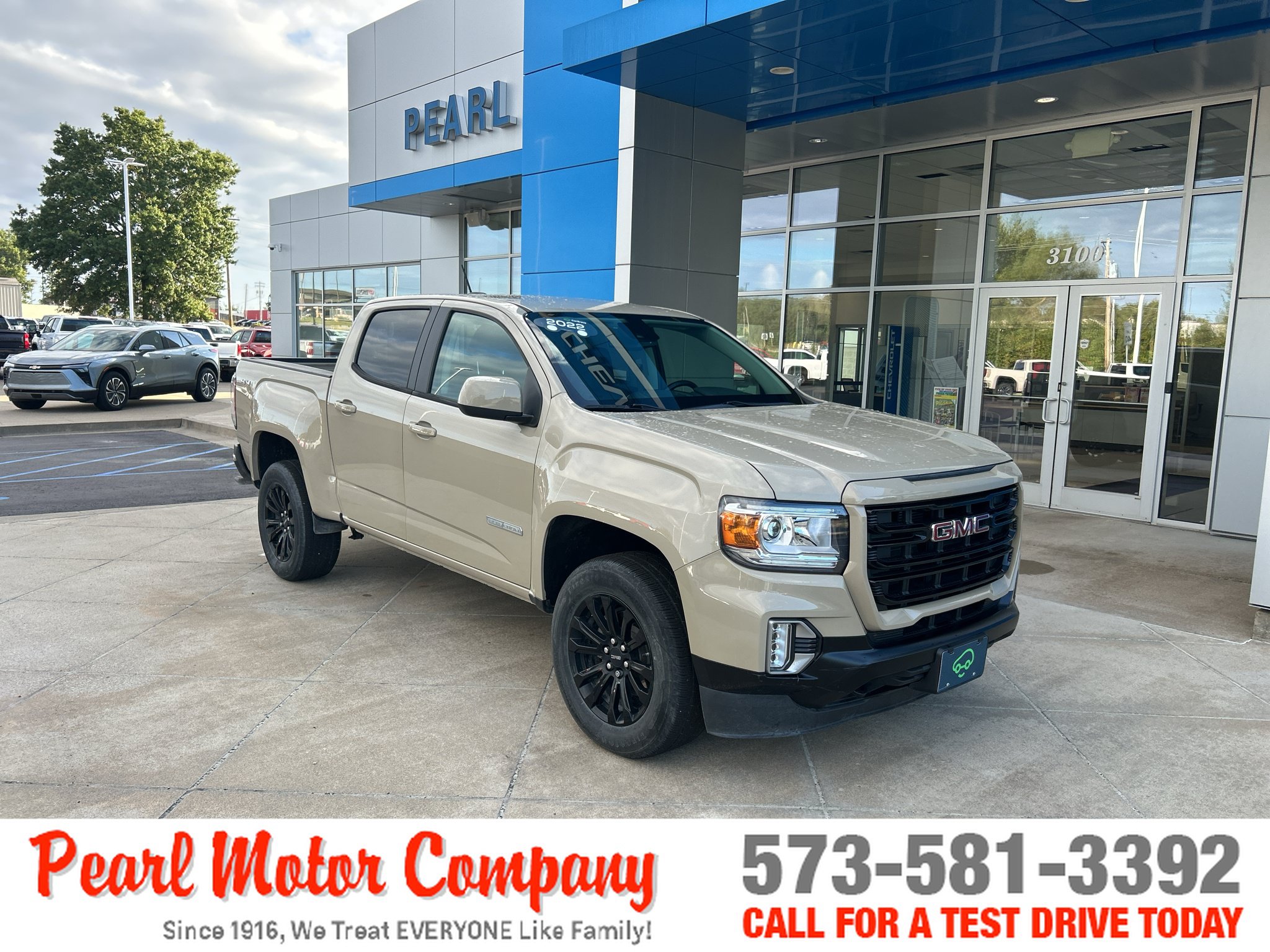 Certified 2022 GMC Canyon Elevation w/ Elevation Premium Package AWD/4WD image 1