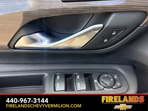 Used 2023 GMC Terrain Denali w/ Black Diamond Edition AWD/4WD image 14