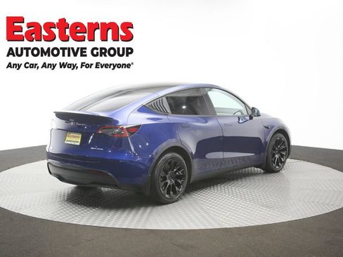 Used 2021 Tesla Model Y Long Range AWD/4WD image 35