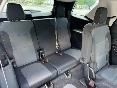 Used 2018 Chevrolet Traverse LT FWD image 26