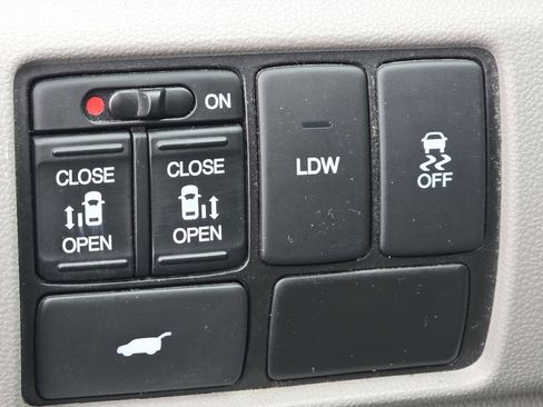 Used 2016 Honda Odyssey EX-L image 11