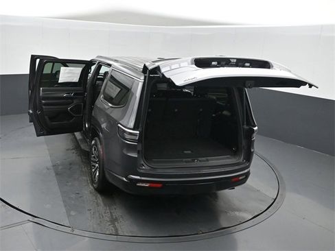 New 2026 Jeep Grand Wagoneer 4WD image 53