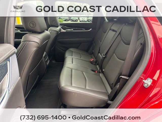 Used 2025 Cadillac XT5 Premium Luxury w/ Technology Package AWD/4WD image 14