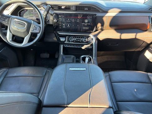 Used 2024 GMC Sierra 2500 Denali w/ Denali Reserve Package image 14