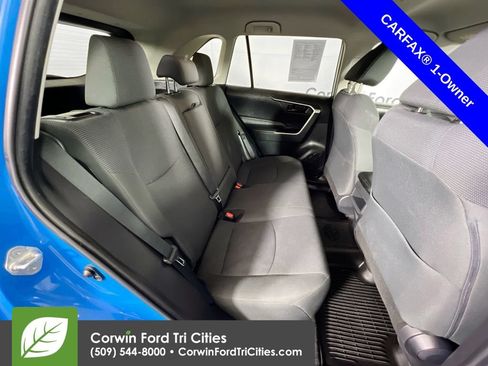 Used 2019 Toyota RAV4 LE w/ All Weather Liner Package AWD/4WD image 16