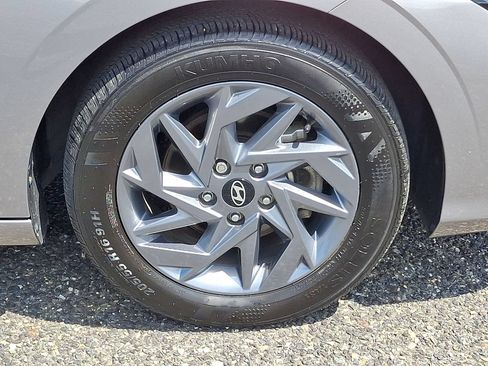 Used 2024 Hyundai Elantra SEL FWD image 32