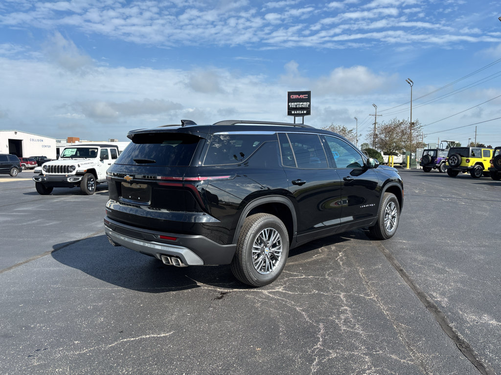 Used 2026 Chevrolet Traverse LT w/ Driver Confidence Package FWD image 5