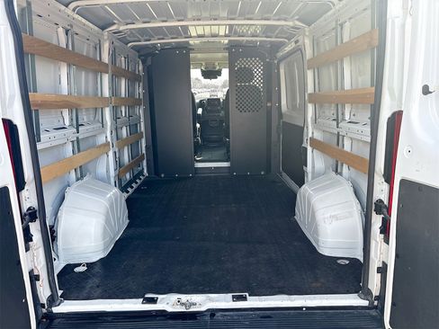 Used 2025 RAM ProMaster 2500 w/ U-Haul Equipment Group image 21
