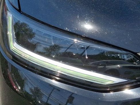 Used 2023 Honda HR-V LX image 9