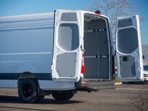 New 2025 Mercedes-Benz Sprinter 4500 image 16