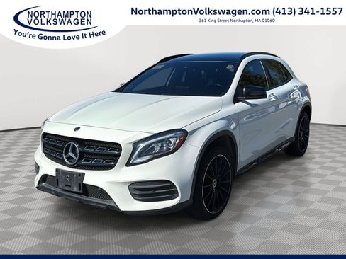 Used 2019 Mercedes-Benz GLA 250 4MATIC image 1
