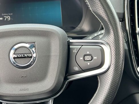 Used 2021 Volvo XC40 P8 Recharge w/ Advanced Package image 18