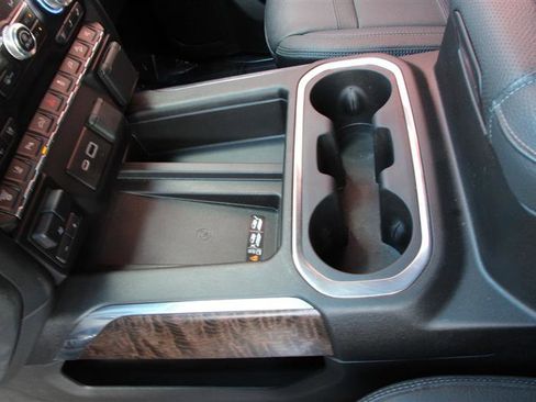 Used 2021 GMC Sierra 3500 Denali w/ Denali Ultimate Package image 23