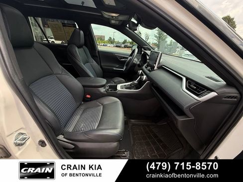 Used 2022 Toyota RAV4 XSE AWD/4WD image 29