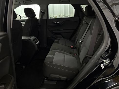 Used 2025 Chevrolet Blazer LT FWD image 19