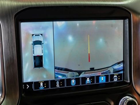 Used 2022 GMC Sierra 2500 Denali image 24