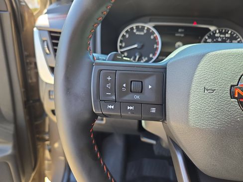 Certified 2025 Nissan Rogue SV AWD/4WD image 22