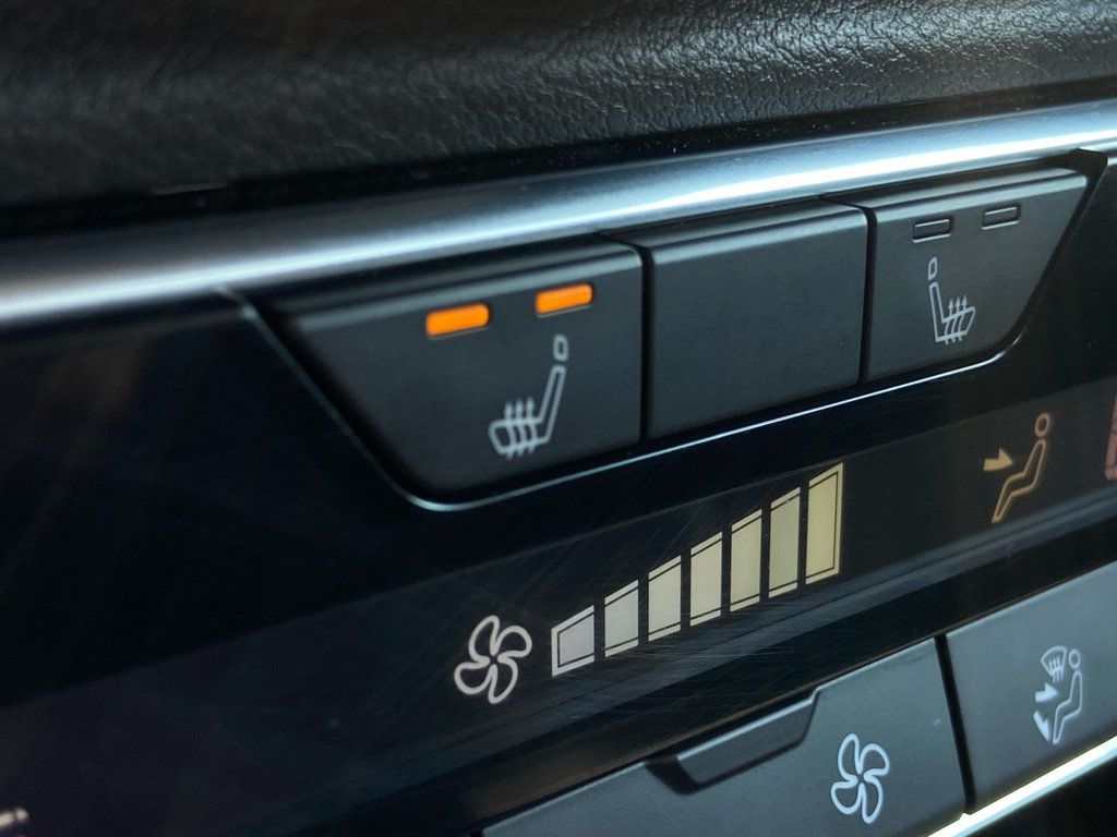 Used 2025 Nissan Sentra SR w/ Midnight Edition FWD image 22