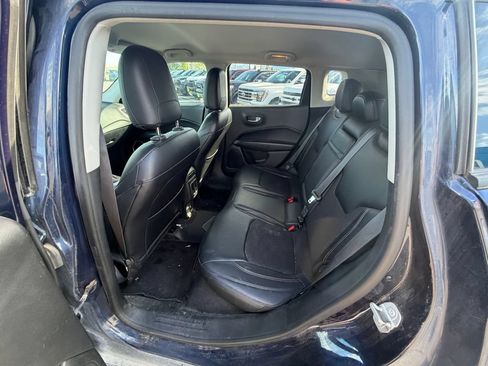 Used 2018 Jeep Compass Latitude w/ Popular Equipment Group AWD/4WD image 4