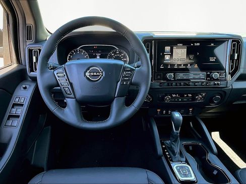 New 2026 Nissan Frontier SV AWD/4WD image 9