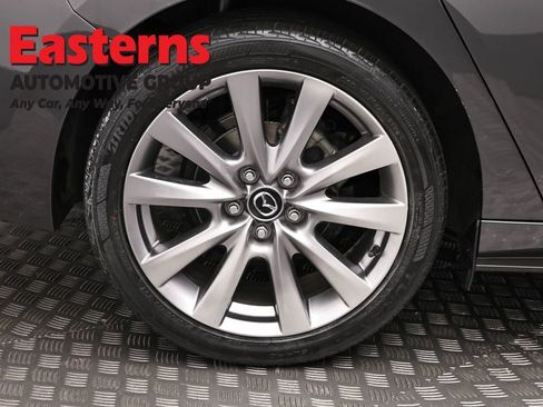 Used 2020 MAZDA MAZDA3 AWD Sedan w/ Preferred Package image 33