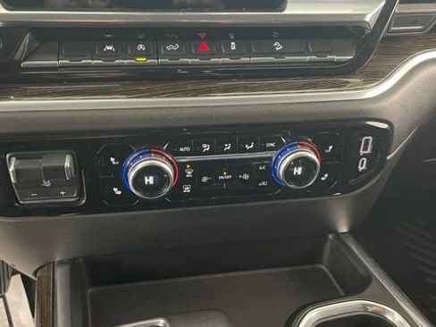 Used 2022 GMC Sierra 1500 Elevation w/ Preferred Package image 40