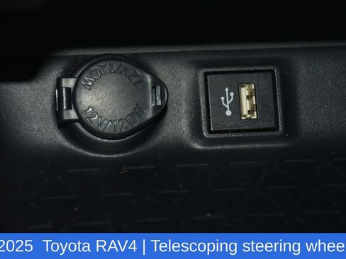 Used 2025 Toyota RAV4 LE AWD/4WD image 20