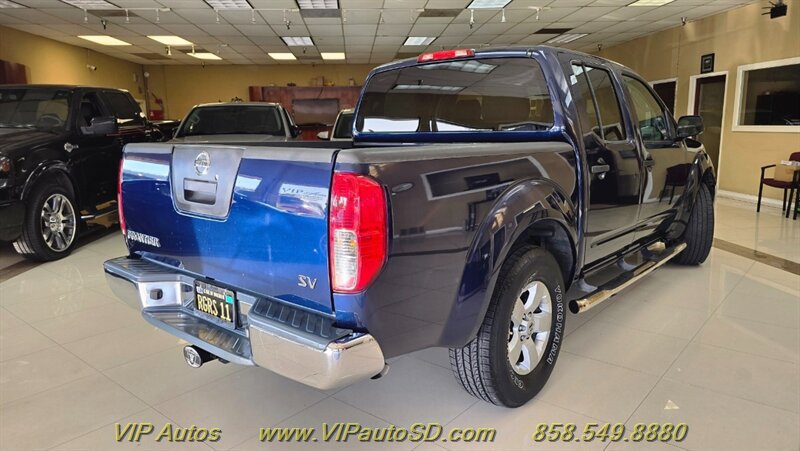 Used 2011 Nissan Frontier SV RWD image 4