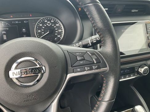 Used 2020 Nissan Kicks SR FWD image 20