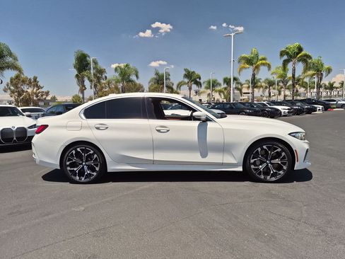 Used 2025 BMW 330i Sedan w/ Convenience Package RWD image 11