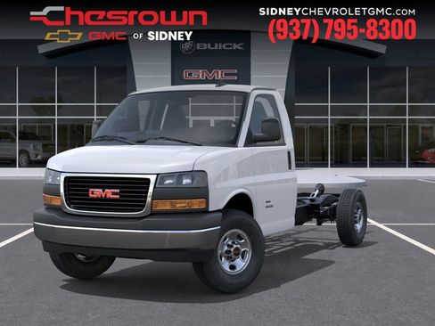 New 2025 GMC Savana 3500 w/ Power Convenience Package RWD image 6
