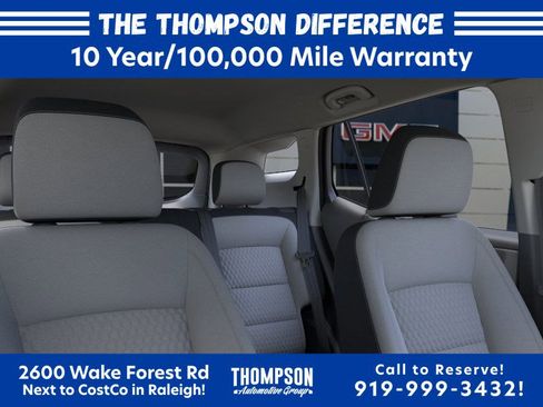 New 2023 GMC Terrain SLE FWD image 27