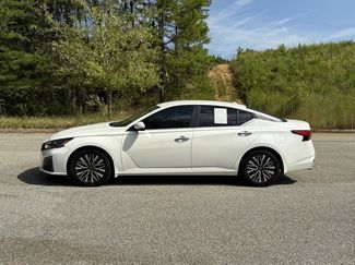 Used 2023 Nissan Altima 2.5 SV video 2