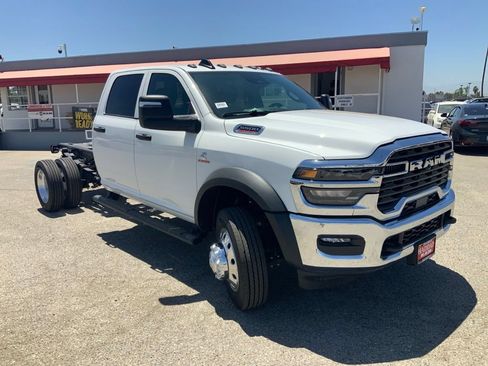 New 2026 RAM 5500 Tradesman w/ Chrome Appearance Group RWD image 3