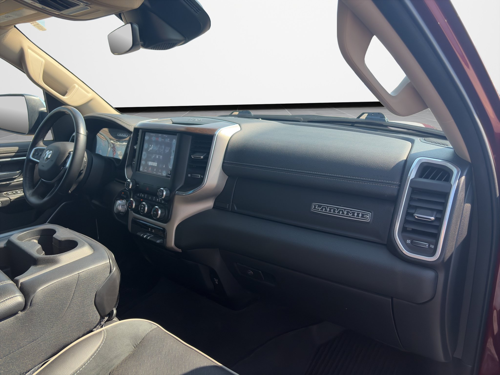 Used 2021 RAM 1500 Laramie AWD/4WD image 23