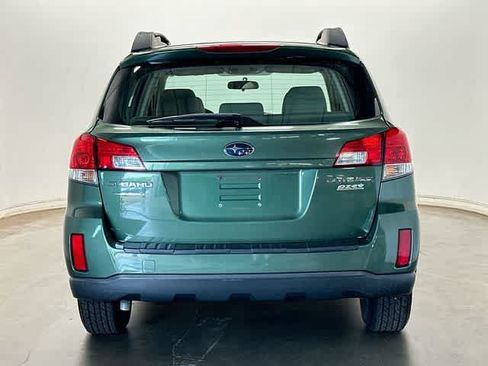 Used 2010 Subaru Outback 2.5i AWD/4WD image 4
