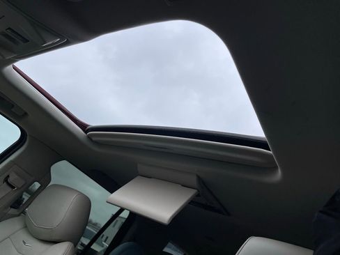 Used 2016 Cadillac Escalade Luxury image 10