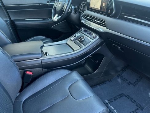 Used 2021 Hyundai Palisade Limited w/ Cargo Package FWD image 18