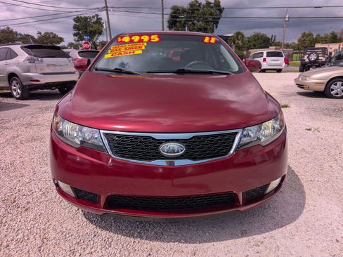 Used 2011 Kia Forte SX w/ Tech Pkg FWD image 2