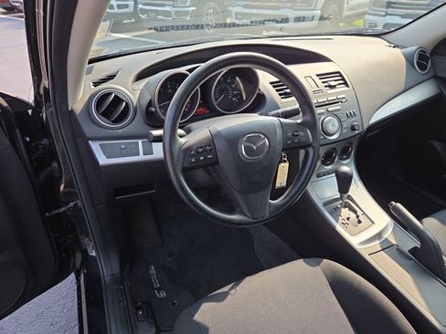 Used 2011 MAZDA MAZDA3 i Touring FWD image 8