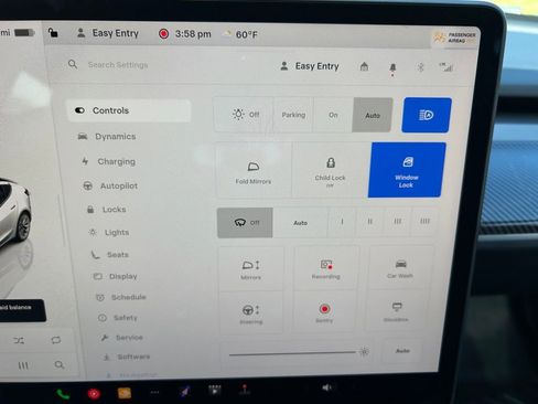 Used 2023 Tesla Model 3 Standard Range image 28